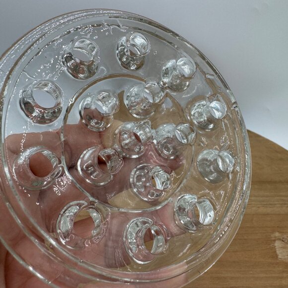 Vintage Larger Clear Glass Flower Frog Collectible Glass Flower Frog Vintage Gla - Picture 3 of 6